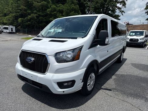 Used 2024 Ford Transit 350 XLT RWD image 3