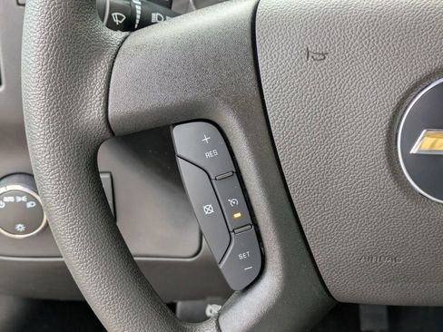 New 2025 Chevrolet Express 2500 w/ Driver Convenience Package image 19