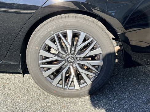 Used 2024 Nissan Altima 2.5 SV image 27