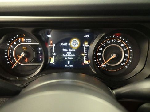 Used 2025 Jeep Gladiator High Tide image 33