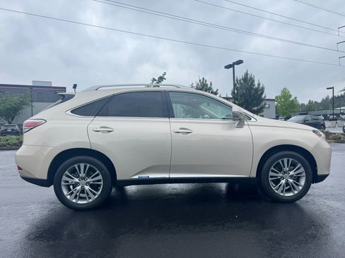 Used 2013 Lexus RX 450h AWD w/ Navigation Pkg image 12