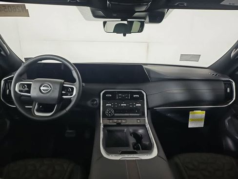 New 2026 Nissan Armada Platinum image 8