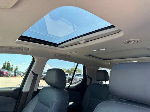 Certified 2021 Chevrolet Traverse Premier AWD/4WD image 15