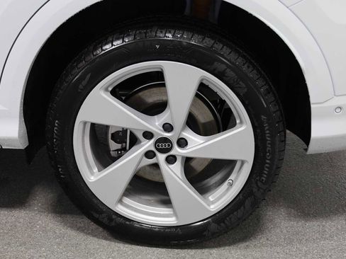 New 2025 Audi Q5 Premium Plus image 45