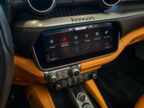 Used 2022 Ferrari Portofino M RWD image 16