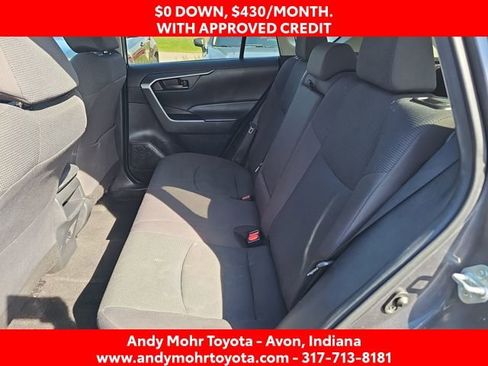 Used 2021 Toyota RAV4 LE image 11