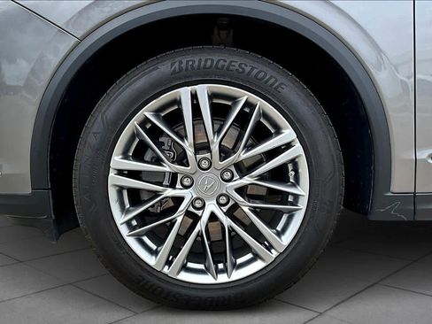 Used 2023 Acura MDX SH-AWD w/ Advance Package image 16