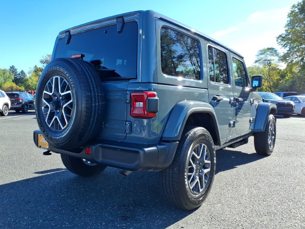 Certified 2026 Jeep Wrangler Unlimited Sahara AWD/4WD image 20