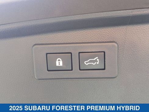 Certified 2025 Subaru Forester Premium AWD/4WD image 26