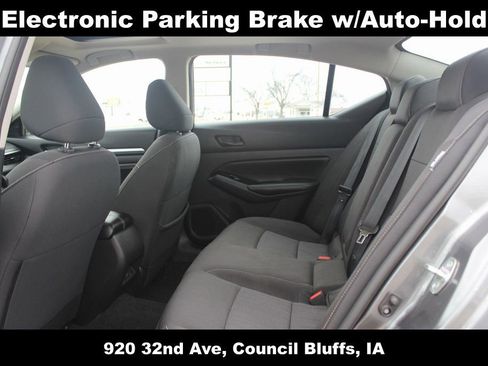 Used 2023 Nissan Altima 2.5 SV w/ SV Premium Package AWD/4WD image 14