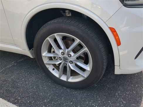 Used 2023 Dodge Durango GT image 8