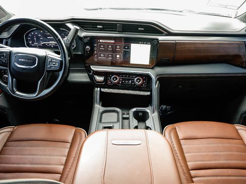 Used 2024 GMC Sierra 2500 Denali Ultimate w/ Max Trailering Package image 10