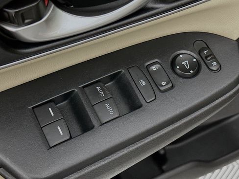 Certified 2018 Honda CR-V Touring image 22