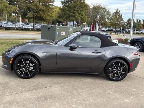 New 2025 MAZDA MX-5 Miata Grand Touring image 9