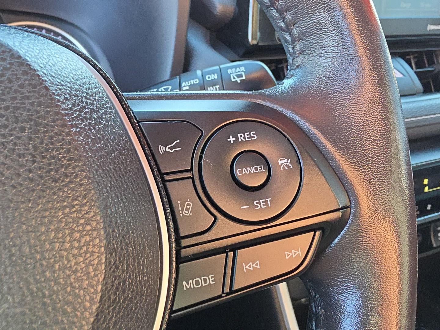 Used 2020 Toyota RAV4 XLE w/ Convenience Package AWD/4WD image 29