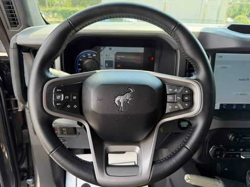 Used 2024 Ford Bronco Black Diamond AWD/4WD image 23