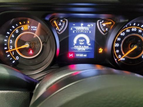 Used 2024 Jeep Wrangler Willys image 30