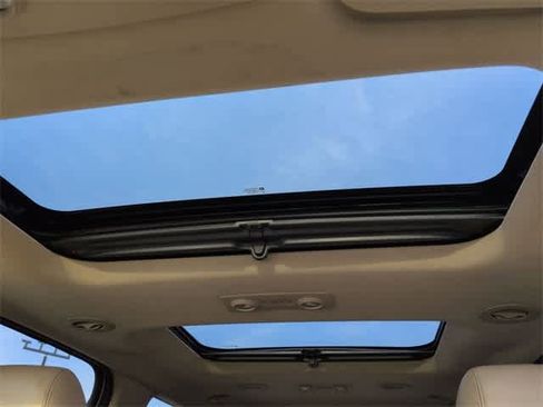 Used 2012 GMC Acadia Denali image 19