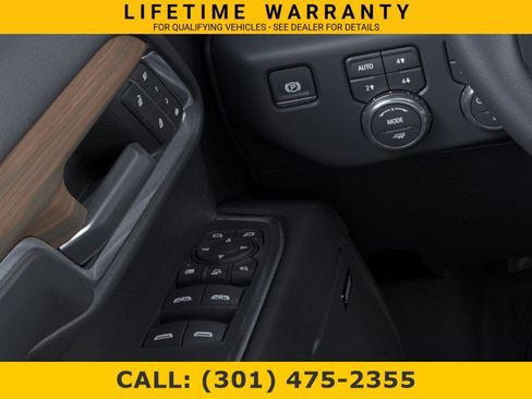 New 2026 GMC Sierra 2500 SLT AWD/4WD image 22