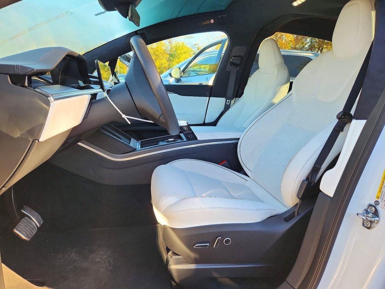 Used 2024 Tesla Model X Plaid AWD/4WD image 5