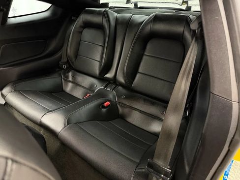 Used 2018 Ford Mustang GT Premium w/ GT Performance Package RWD image 34