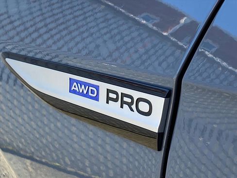Certified 2023 Volkswagen ID.4 Pro image 4