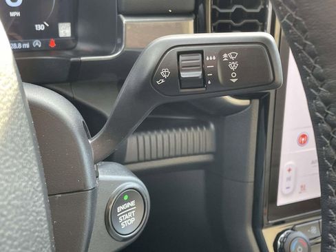 Used 2024 Ford Ranger Lariat w/ FX4 Off-Road Package image 13