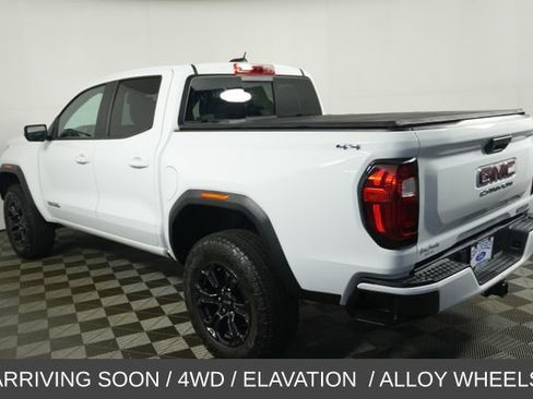 Used 2023 GMC Canyon Elevation w/ Convenience Package AWD/4WD image 3