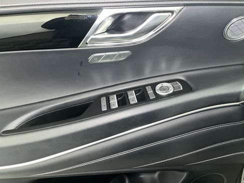 Used 2025 Genesis GV80 2.5T AWD/4WD image 13