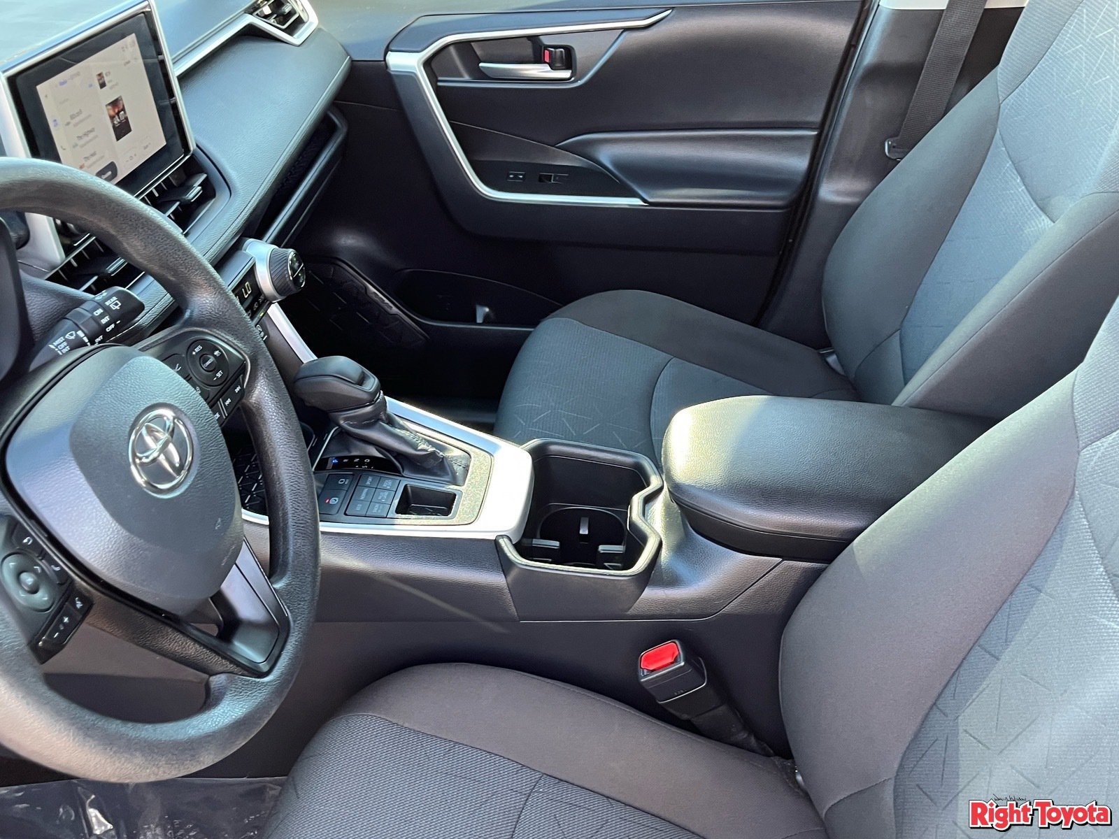 Certified 2025 Toyota RAV4 XLE AWD/4WD image 21