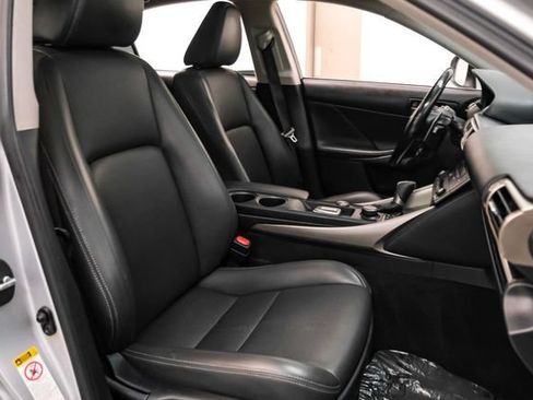 Used 2016 Lexus IS 200t RWD image 33