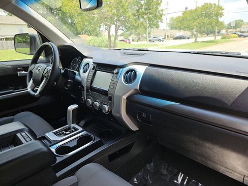 Used 2016 Toyota Tundra SR5 AWD/4WD image 21