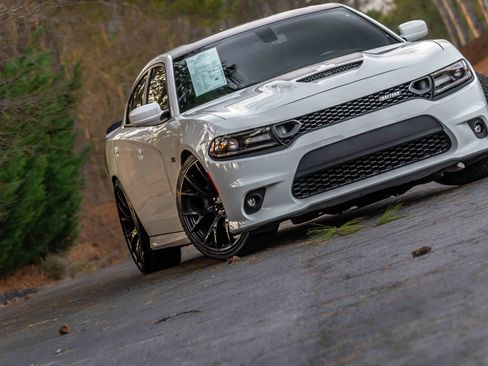 Used 2019 Dodge Charger Scat Pack w/ Daytona Edition Group image 23