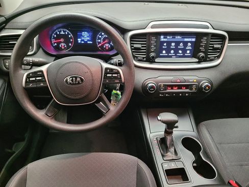 Used 2019 Kia Sorento LX image 22