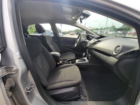 Used 2019 Ford Fiesta SE FWD image 31