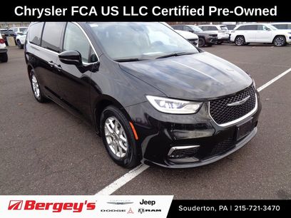 Certified 2024 Chrysler Pacifica Touring-L