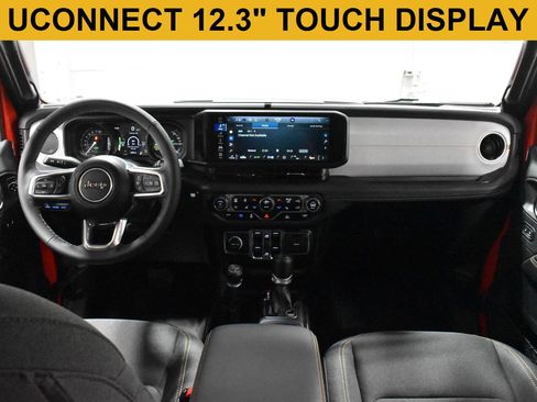 Used 2025 Jeep Wrangler Sahara image 2