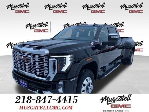 Used 2025 GMC Sierra 3500 Denali w/ Denali Reserve Package image 1