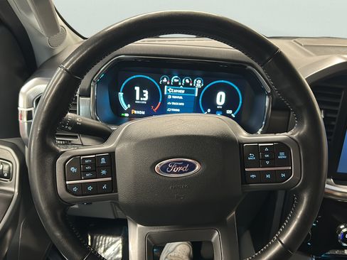 Used 2021 Ford F150 Lariat w/ Equipment Group 502A High AWD/4WD image 21