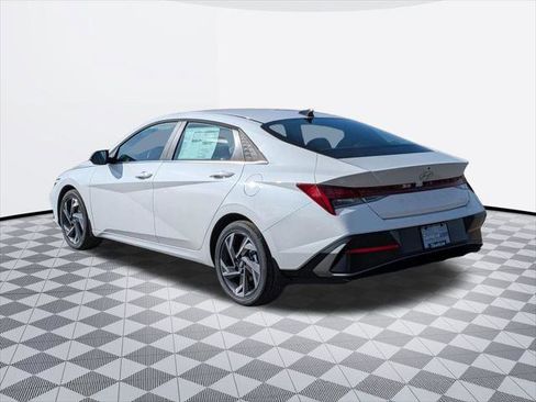 New 2026 Hyundai Elantra Limited image 4