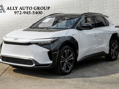 Used 2023 Toyota bZ4X AWD w/ Weather Package