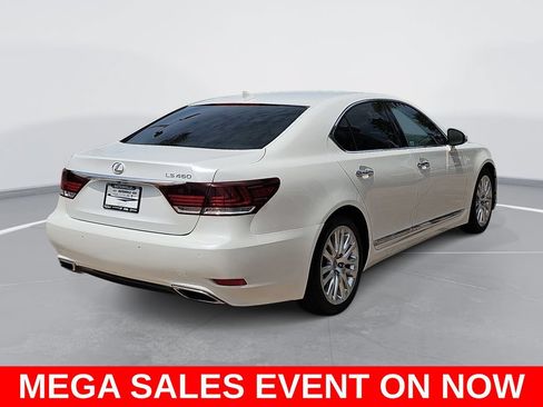 Used 2016 Lexus LS 460 w/ Comfort Package RWD image 3