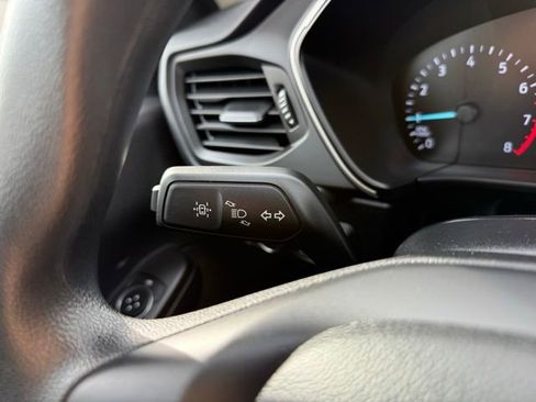 Used 2020 Ford Escape SE image 26