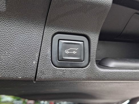 Certified 2023 GMC Acadia AT4 AWD/4WD image 35