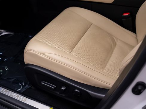 Used 2022 Lexus RX 450h AWD w/ Premium Package image 17