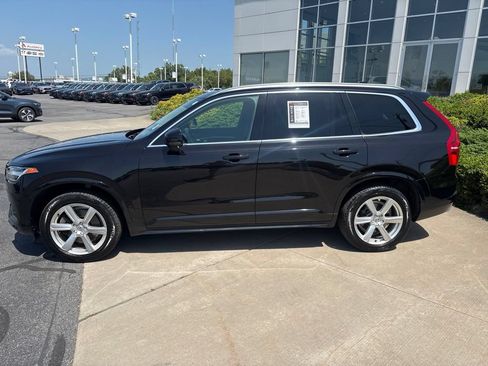 Used 2020 Volvo XC90 T6 Momentum AWD/4WD image 9