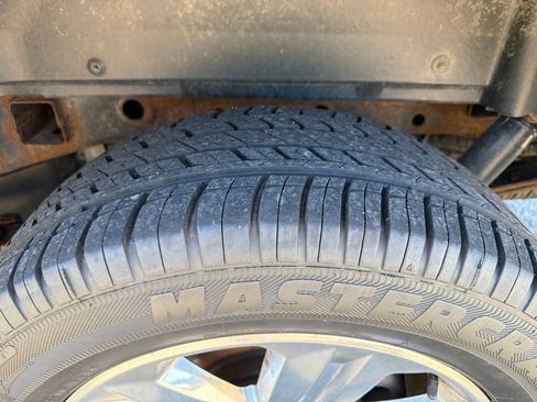 Used 2018 Ford F150 XLT w/ Equipment Group 302A Luxury AWD/4WD image 11