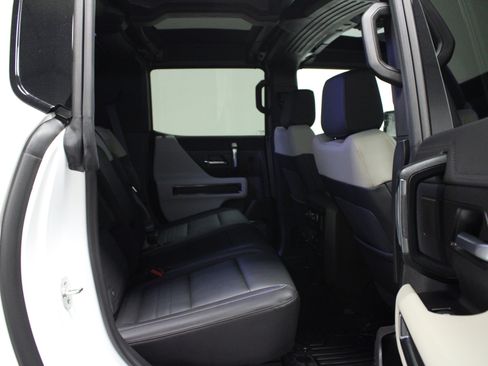 Used 2026 GMC Hummer EV SUV AWD/4WD image 15