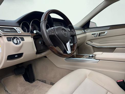 Used 2014 Mercedes-Benz E 350 Sedan image 59