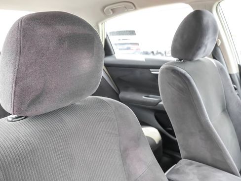 Used 2013 Nissan Altima 3.5 S FWD image 35